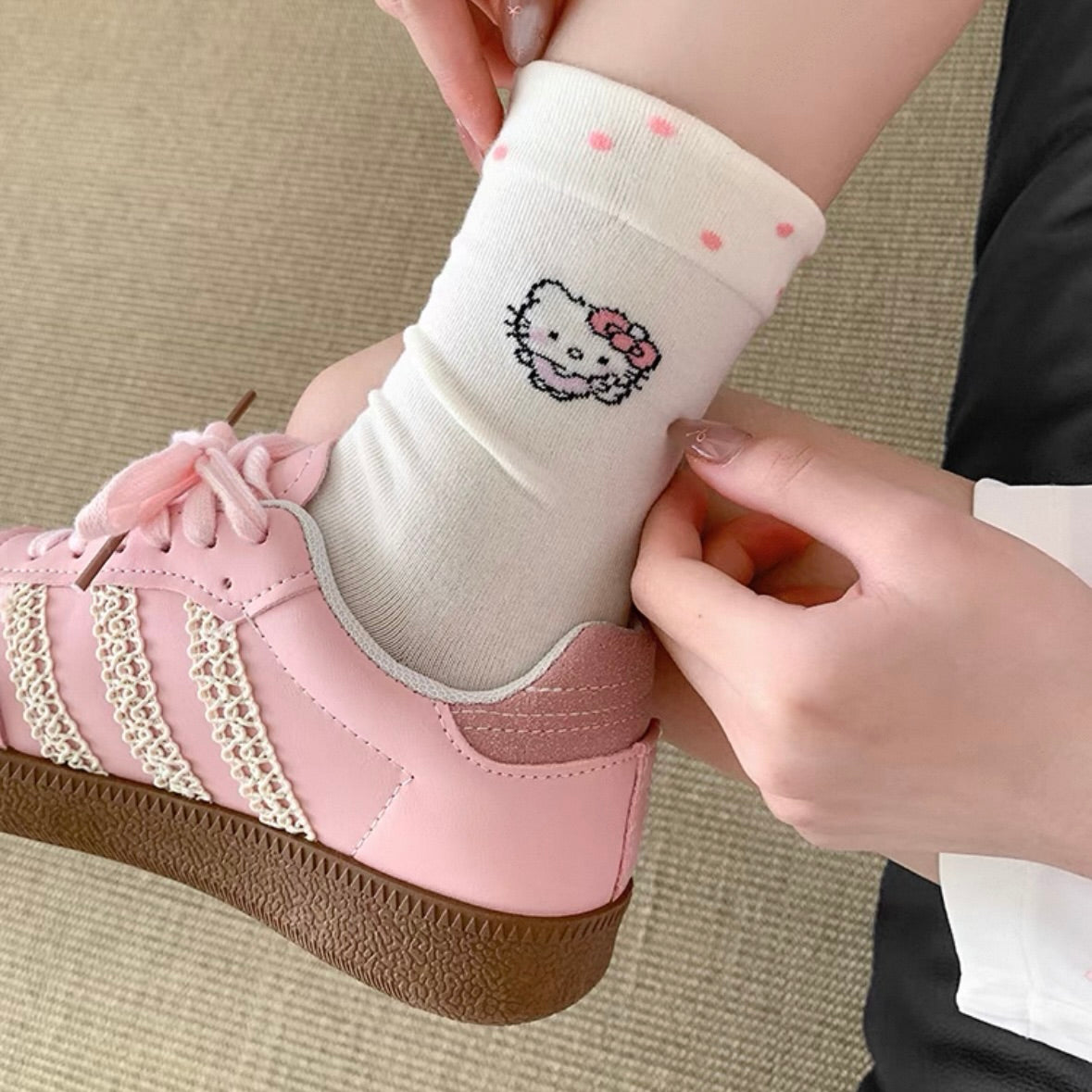Haku Hello Kitty Socks