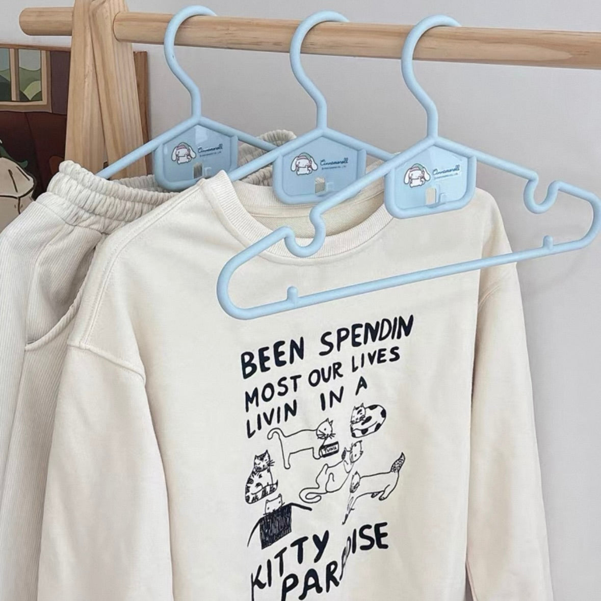 Nanami Cloth Hanger